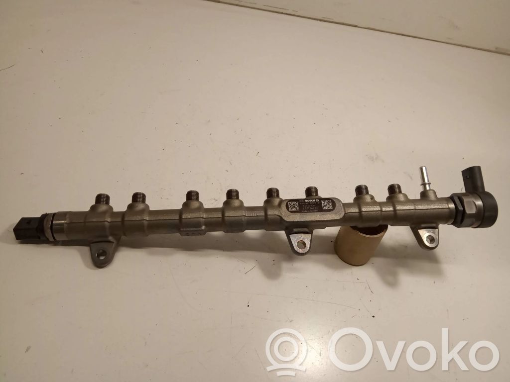 BMW 5 G30 G31 G38 Tubo principal de alimentación del combustible 