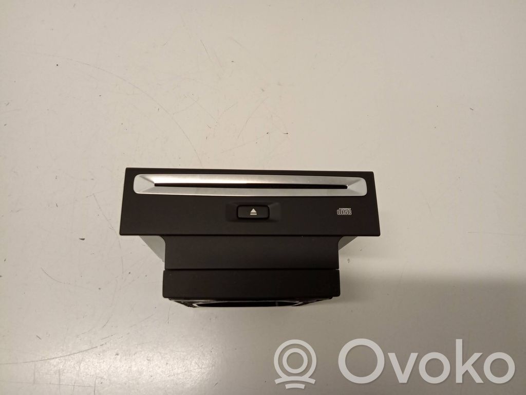 Panel / Radioodtwarzacz CD/DVD/GPS   31421002,T96127158,P31374694AE