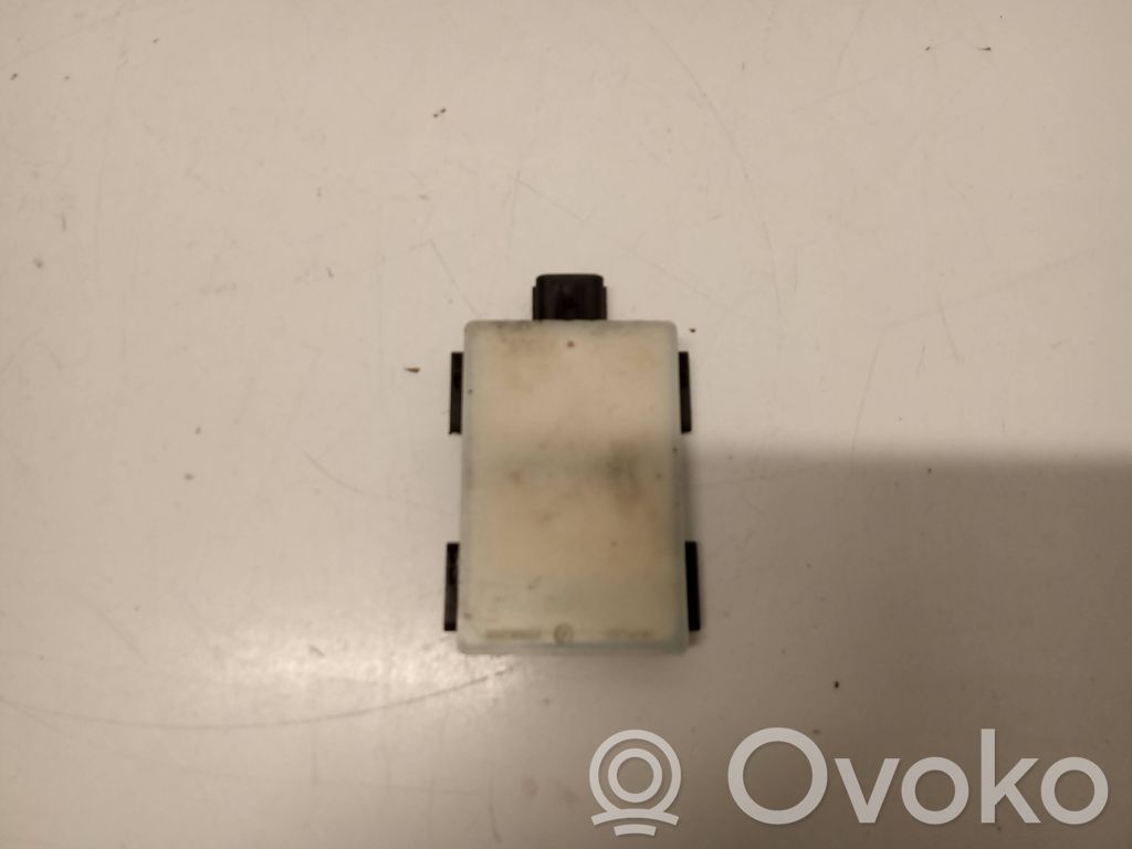 Volvo S90, V90 Distronic sensor radar 