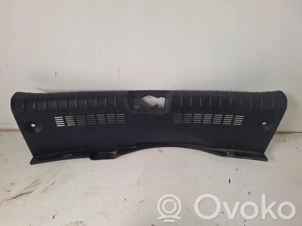 KIA Rio Protector del borde del maletero/compartimento de carga 