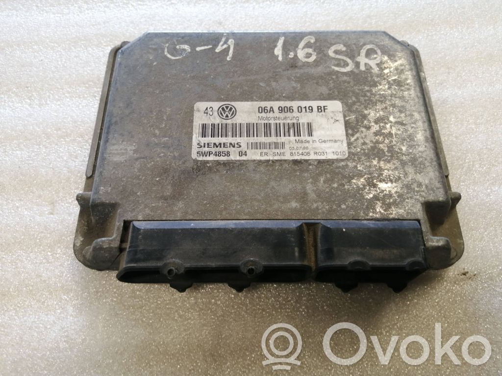 Volkswagen Golf IV Engine control unit/module 