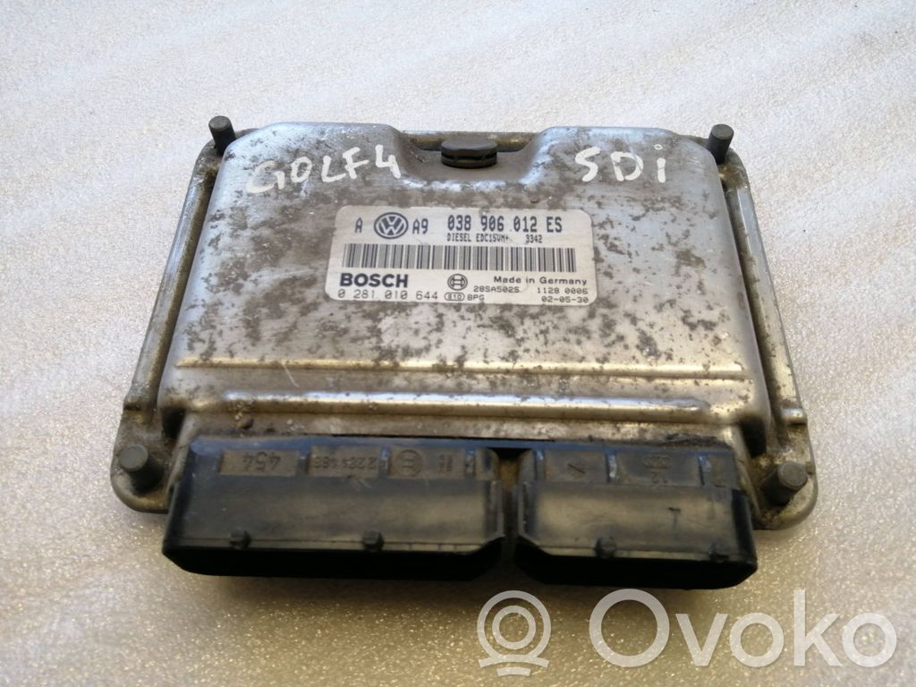 Volkswagen Golf IV Engine control unit/module 