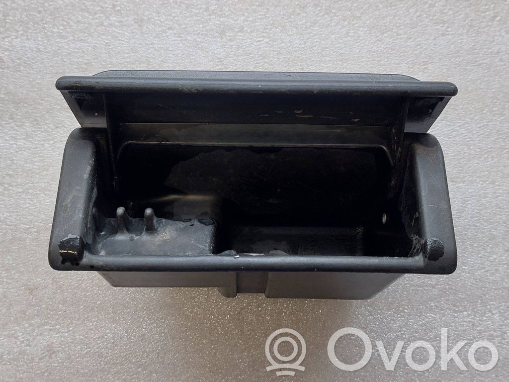 Audi 100 200 5000 C3 Cendrier 