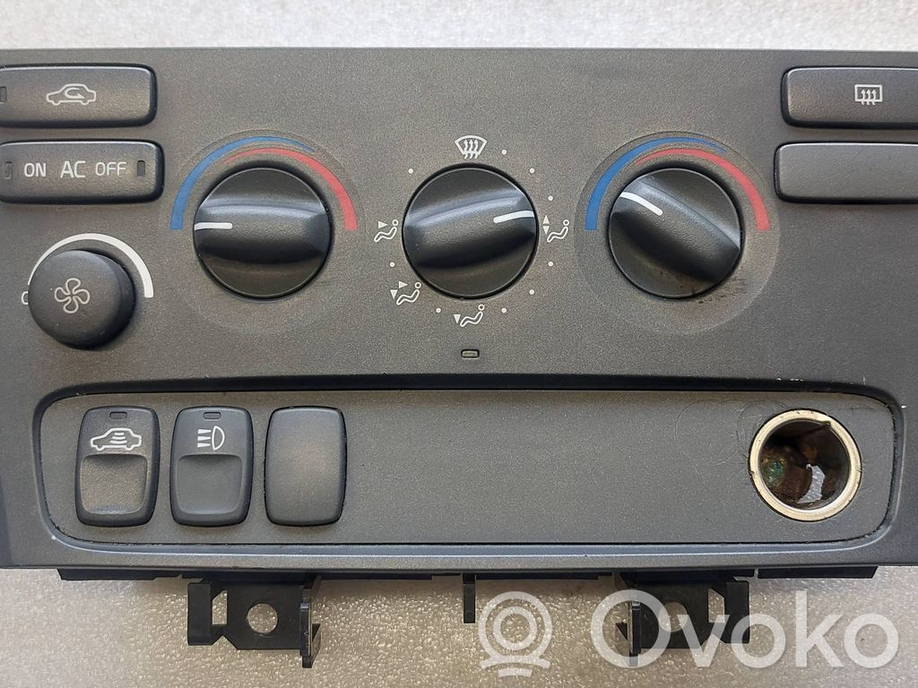 Climate control unit   9452367