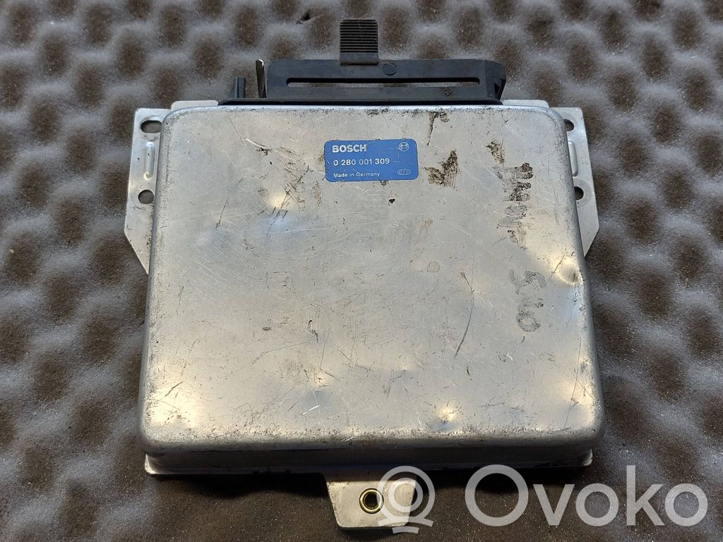 BMW 5 E34 Engine control unit/module 