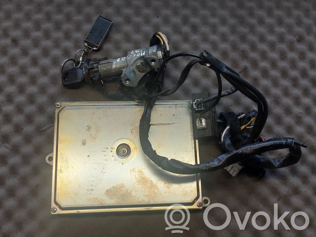 Komputer / Sterownik ECU i komplet kluczy   37820P5RG31,1770476X16