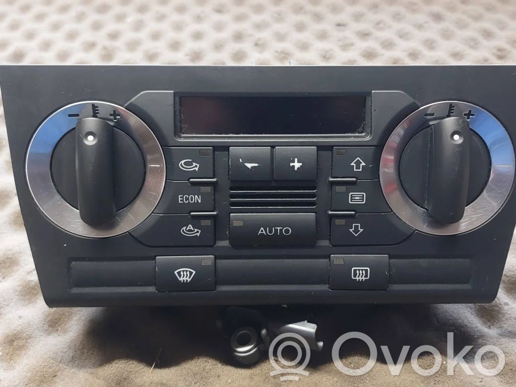 Audi A3 S3 8P Climate control unit 