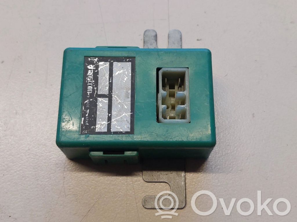 Opel Corsa B Relais Vorglühkerzen Vorglühanlage 