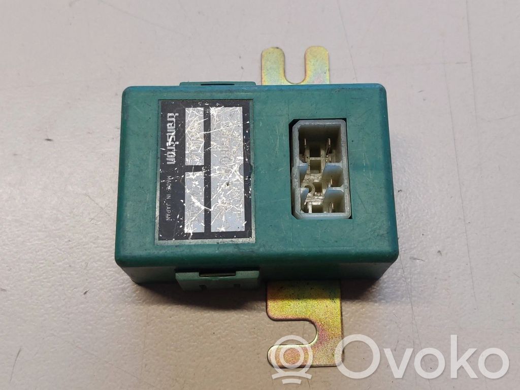 Opel Corsa B Relais Vorglühkerzen Vorglühanlage 