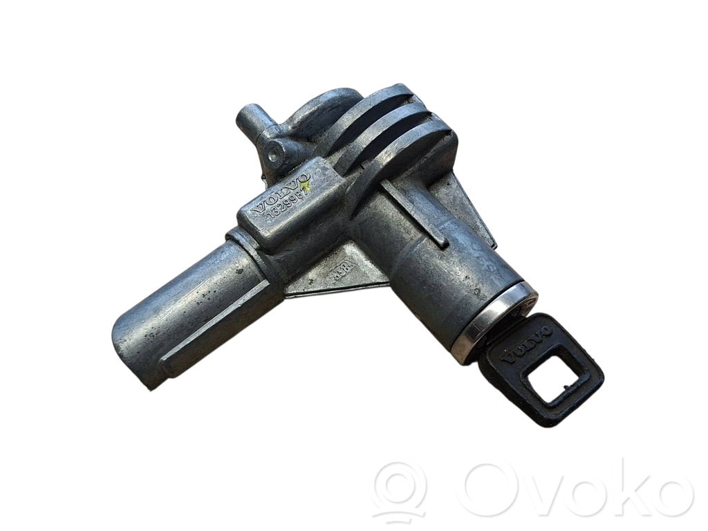 Volvo 740 Užvedimo spynelė 