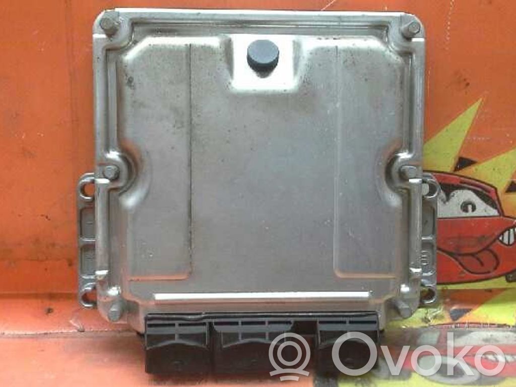 Peugeot 807 Engine control unit/module 