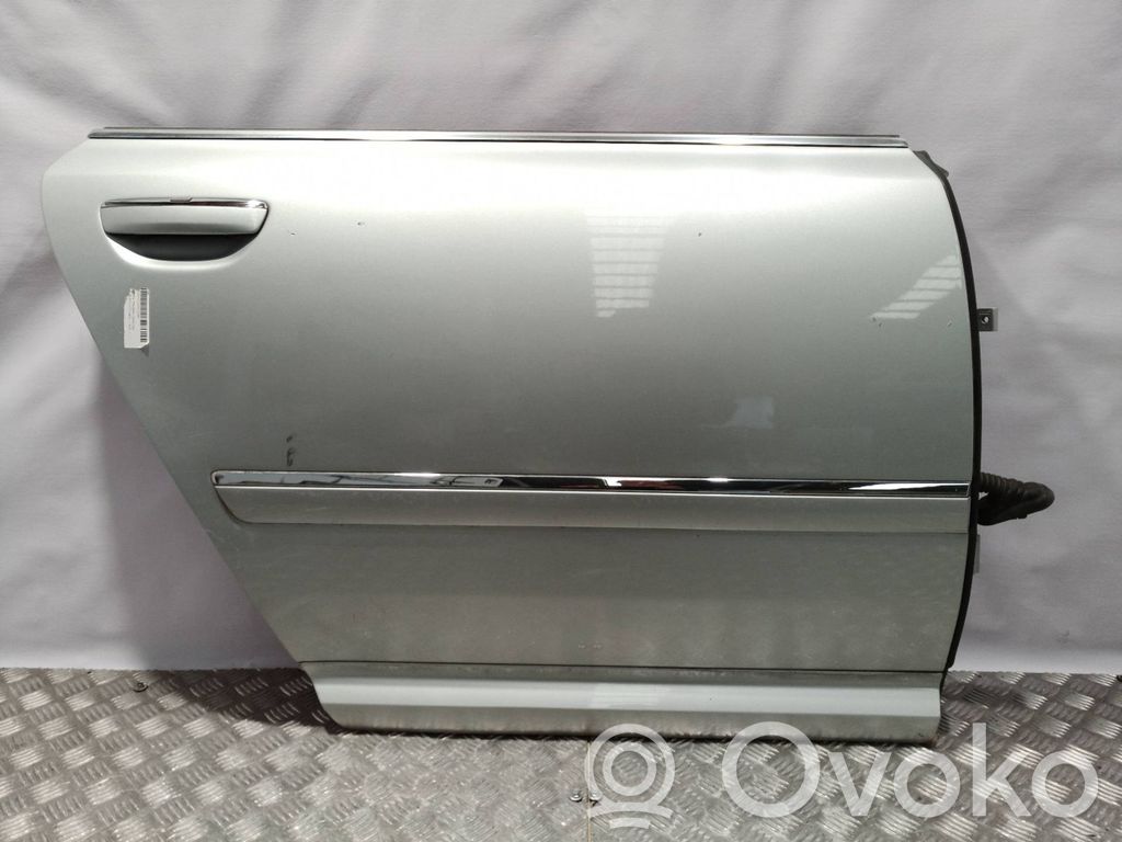 Audi A8 S8 D3 4E Aizmugurējās durvis 