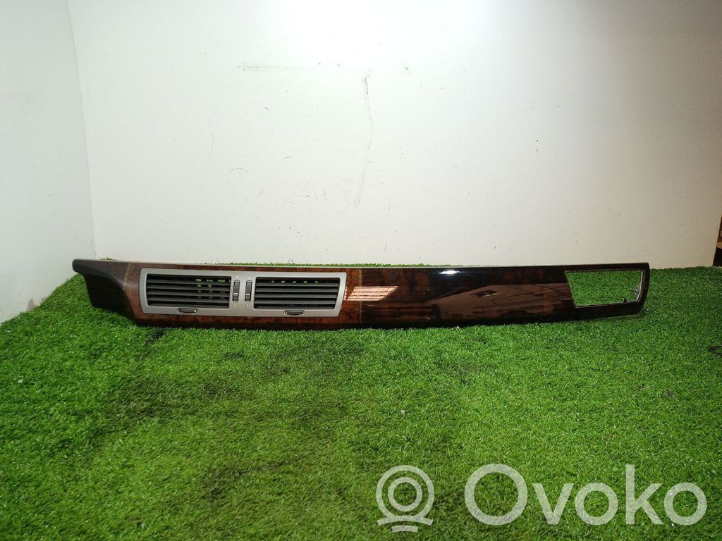 BMW 7 E65 E66 Radiatoriaus oro nukreipėjas (-ai) 