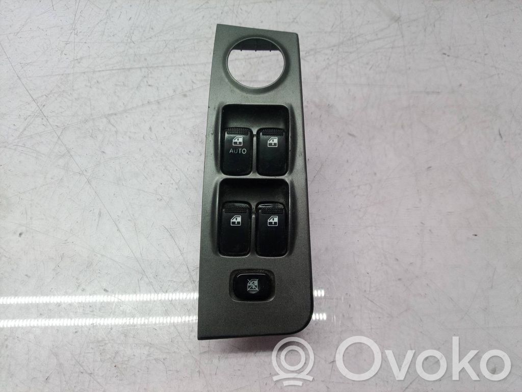 Hyundai Matrix Electric window control switch 