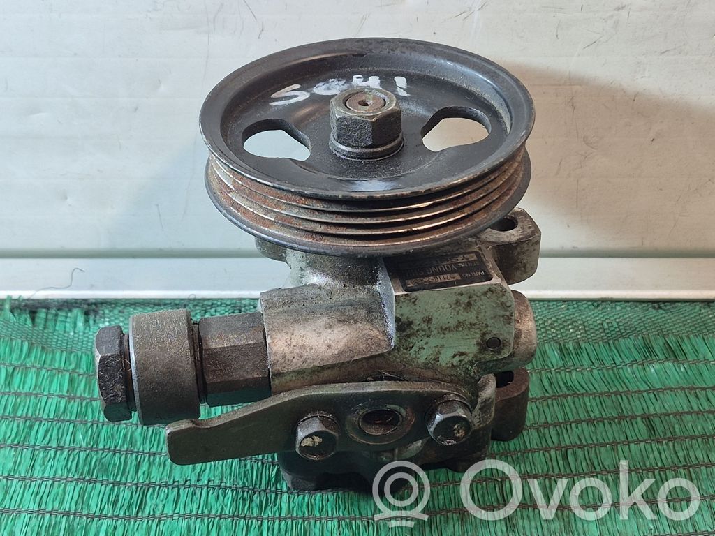 Hyundai Accent Power steering pump 