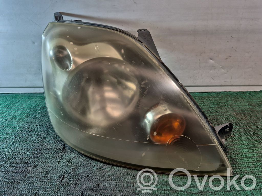 Ford Fiesta Phare frontale 