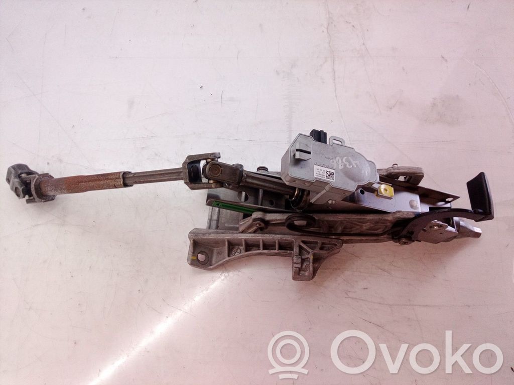 Volvo V50 Steering wheel axle 