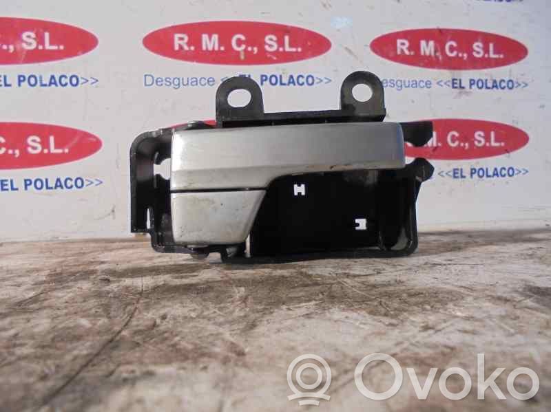 Ford Focus Front door interior handle 