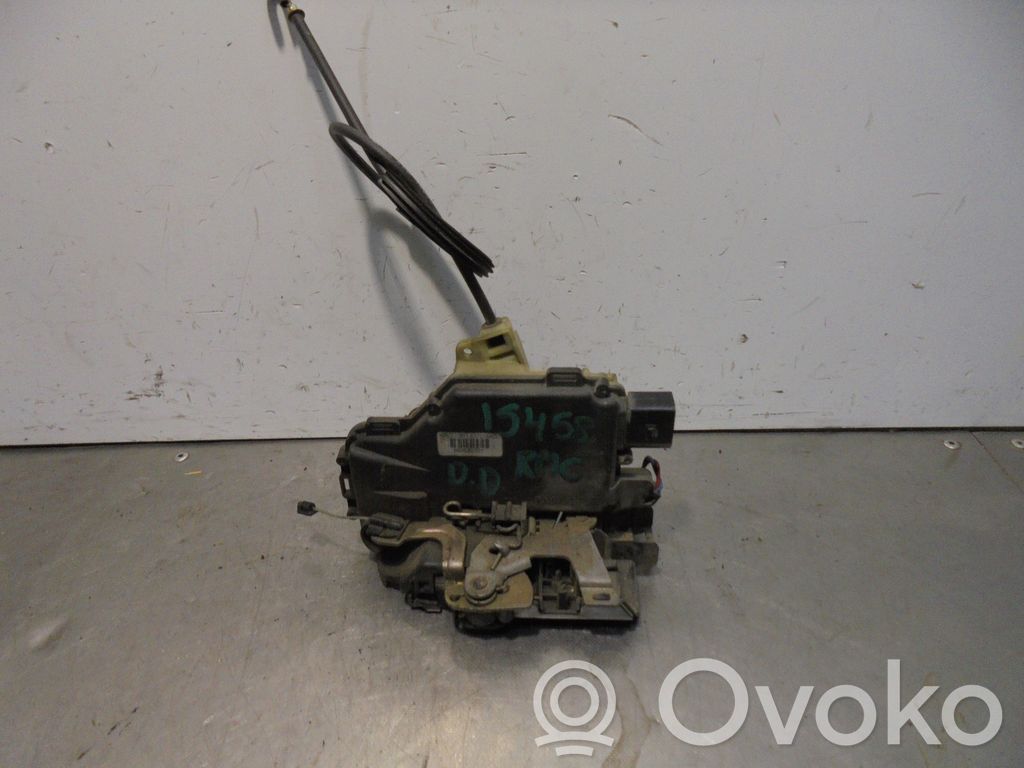 Skoda Octavia Mk1 (1U) Front door lock 