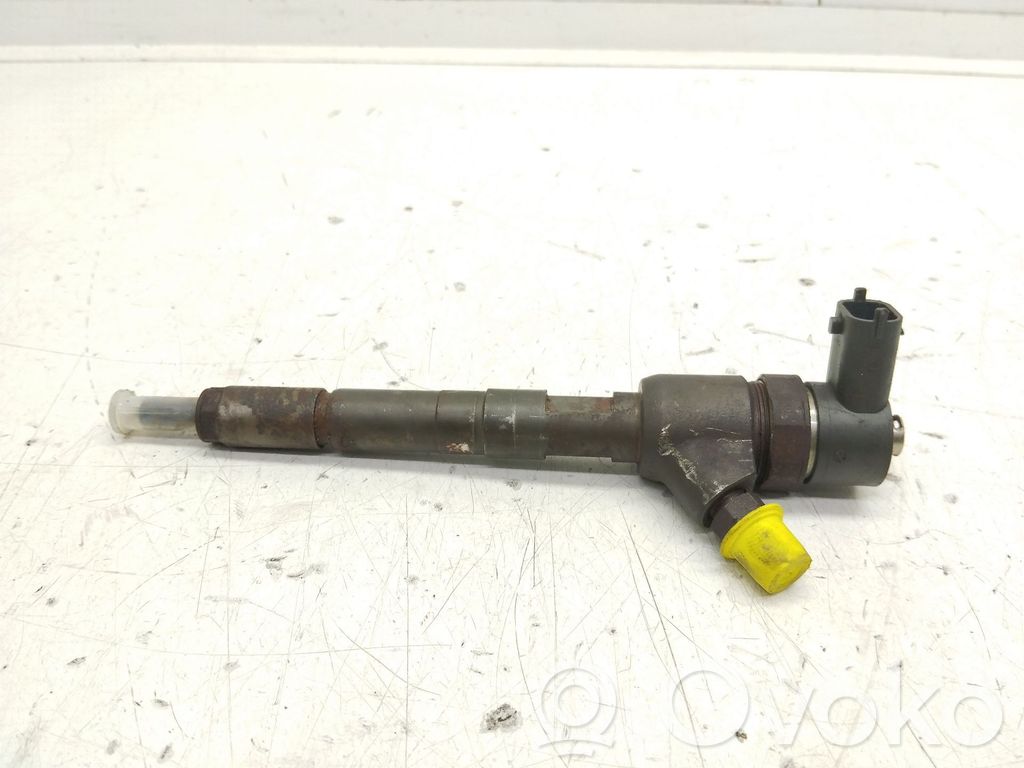 Inyector de combustible   0445110081,0445110