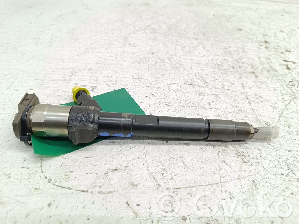 Inyector de combustible   1465A323