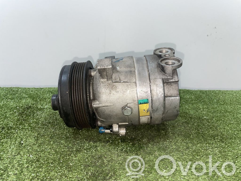 Opel Omega B1 Compresor (bomba) del aire acondicionado (A/C)) 