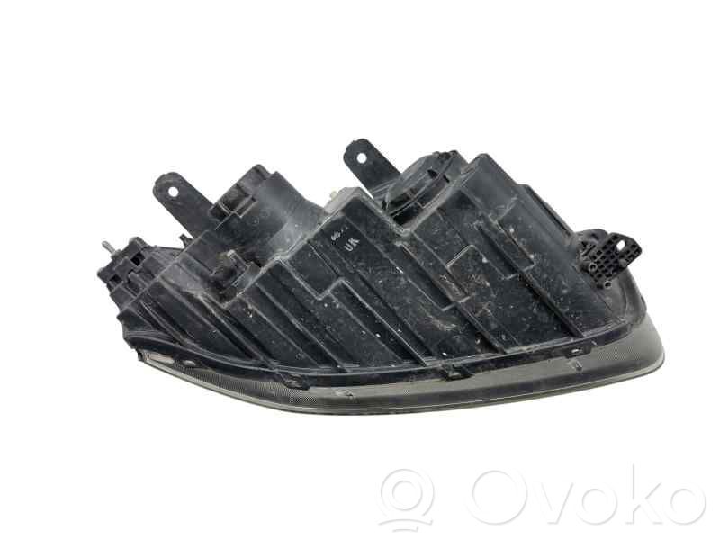 Chevrolet Captiva Scheinwerfer 