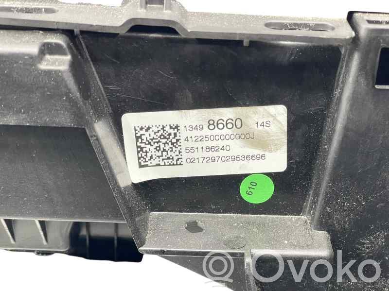 Opel Insignia B Center console 