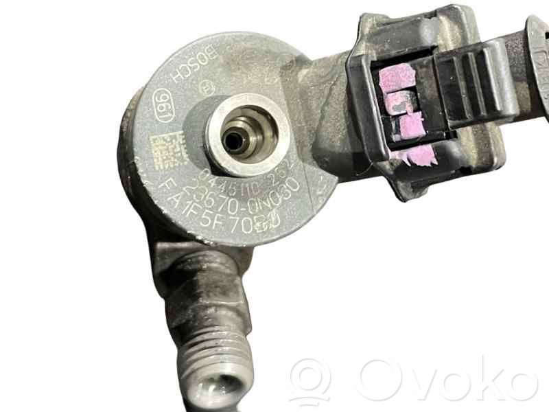 Toyota Yaris Inyector de combustible 