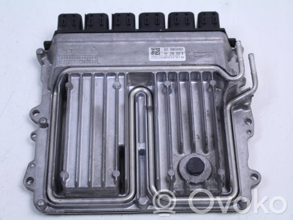 BMW 5 G30 G31 G38 Unitate control motor/modul ECU 