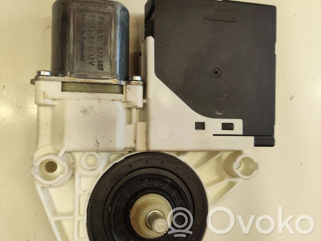 Volkswagen Tiguan Silnik regulatora szyby drzwi przednich 