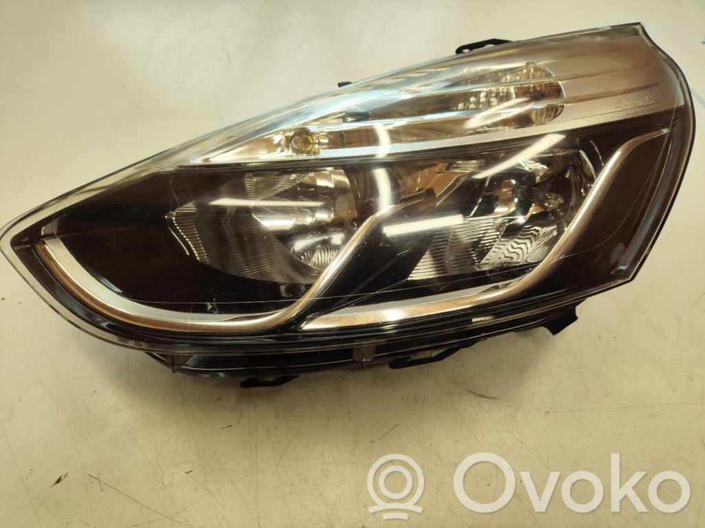 Renault Clio IV Lampa przednia 