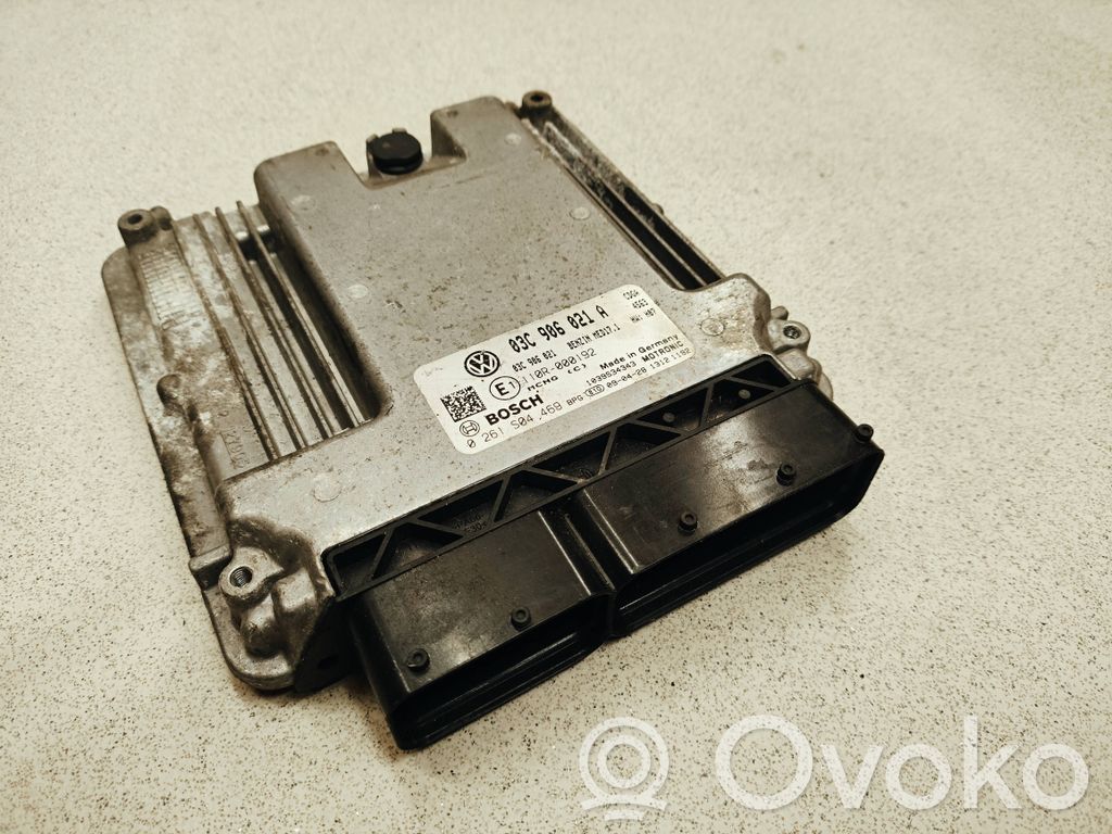 Volkswagen PASSAT B6 Engine control unit/module 
