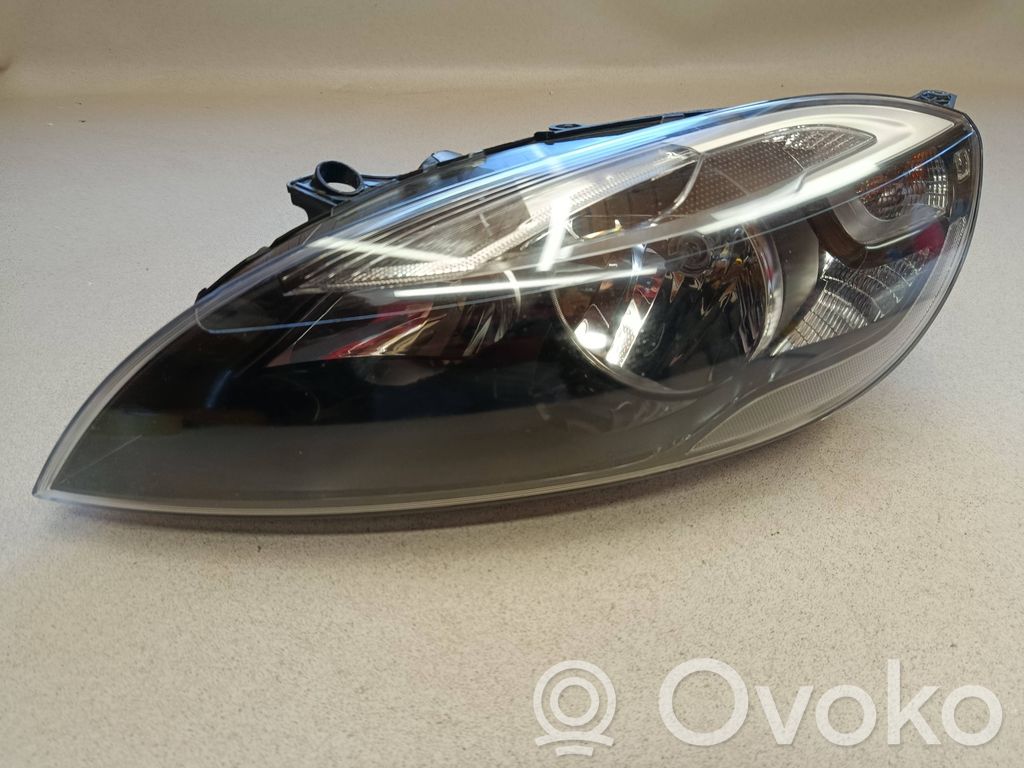 Volvo V40 Phare frontale 
