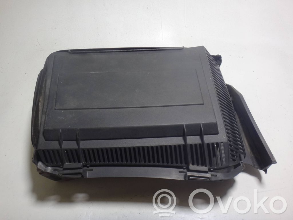 Cabin air micro filter frame (part)   8364775