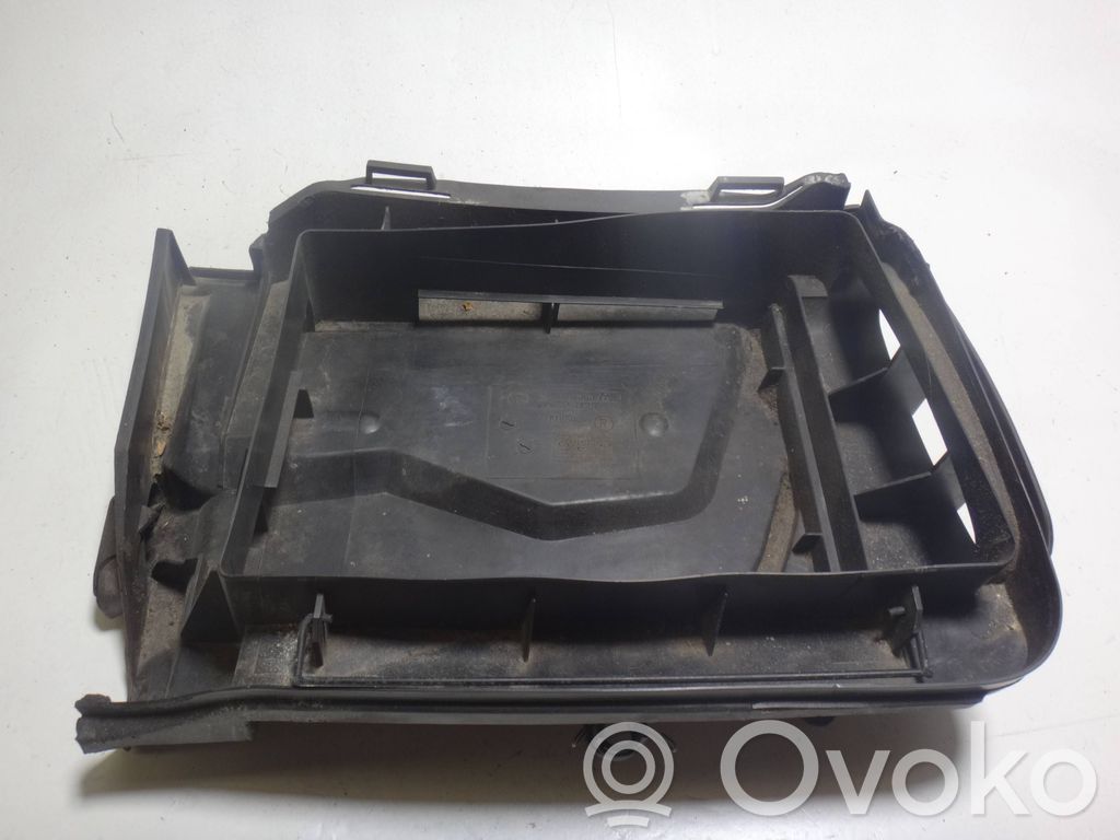 BMW 5 E39 Cabin air micro filter frame (part) 