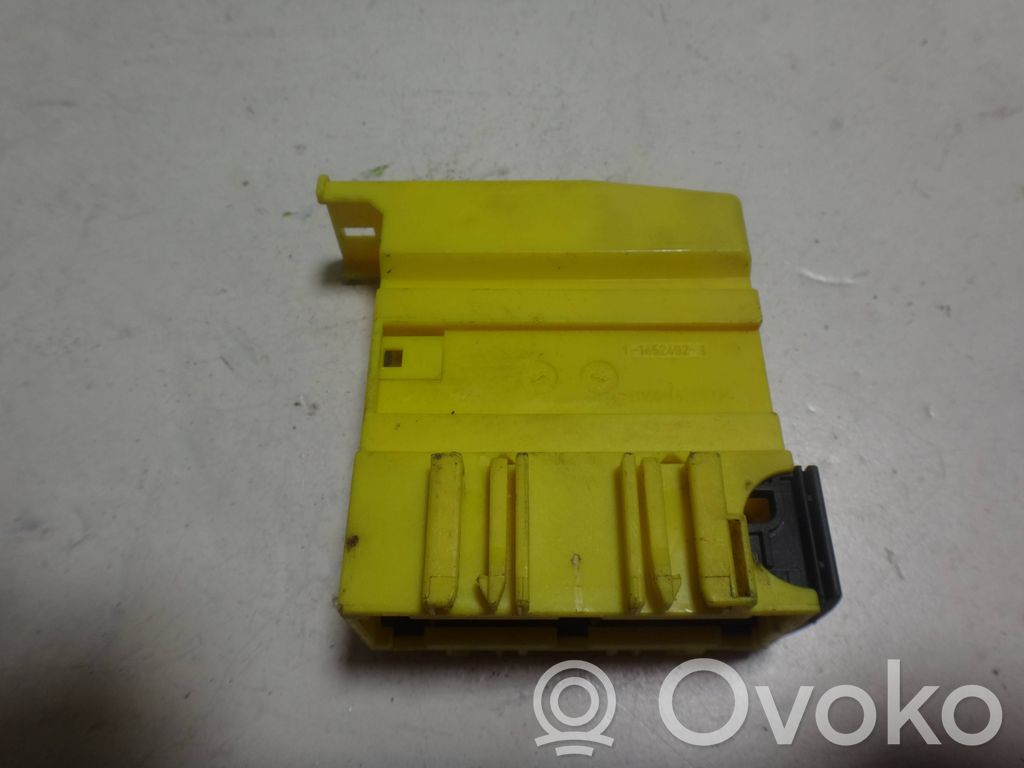 BMW 3 E90 E91 Otros repuestos del interior 