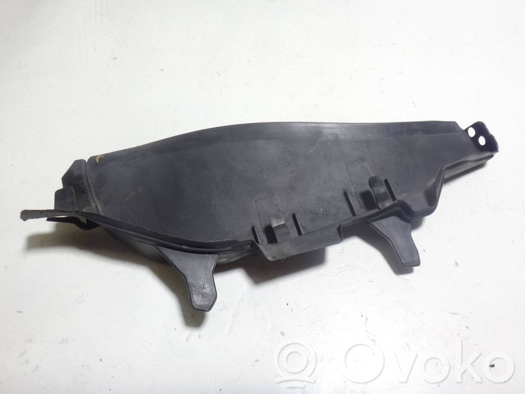 Sonstiges Einzelteil Motorraum   8208480