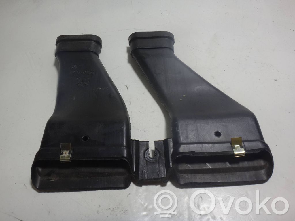 BMW 5 E34 Ohjaamon sisäilman ilmakanava 