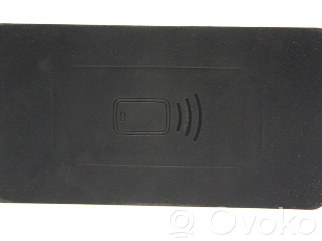 BMW M8 F91 F92 G14 G15 Wireless charging module 