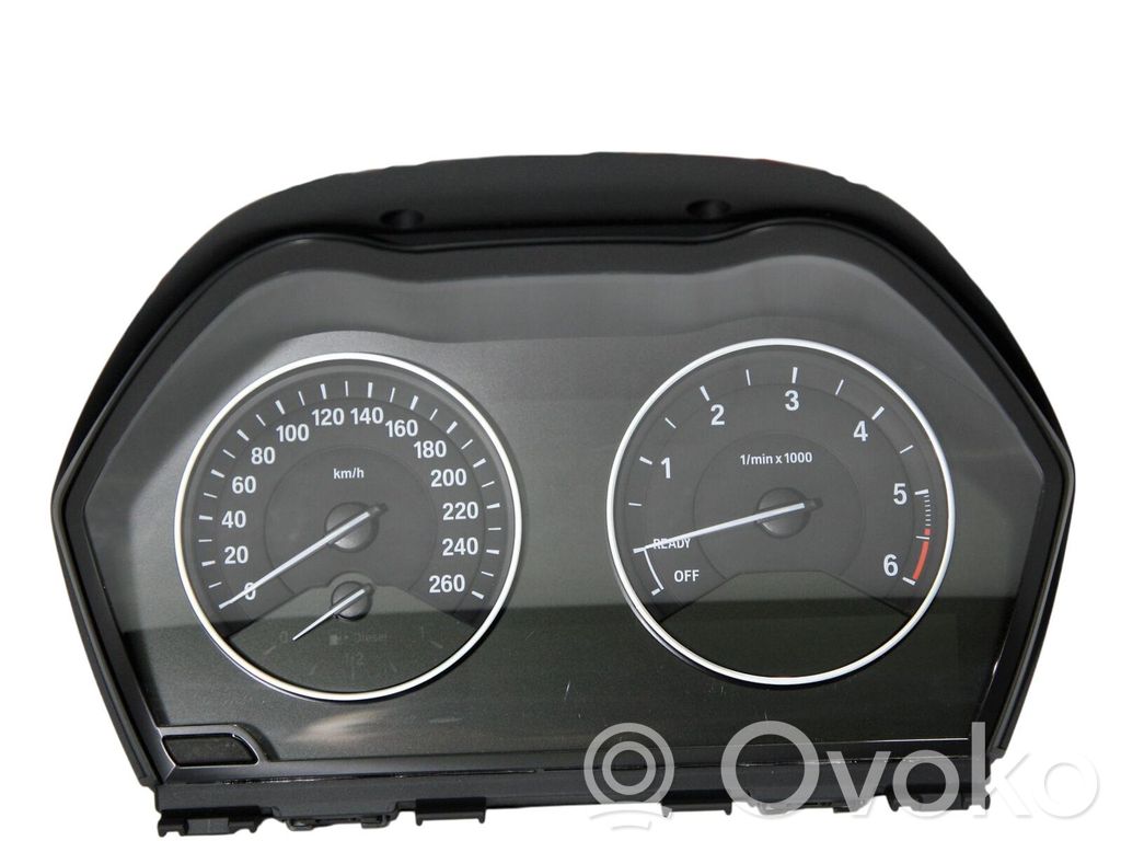 BMW 2 F45 Licznik / Prędkościomierz 