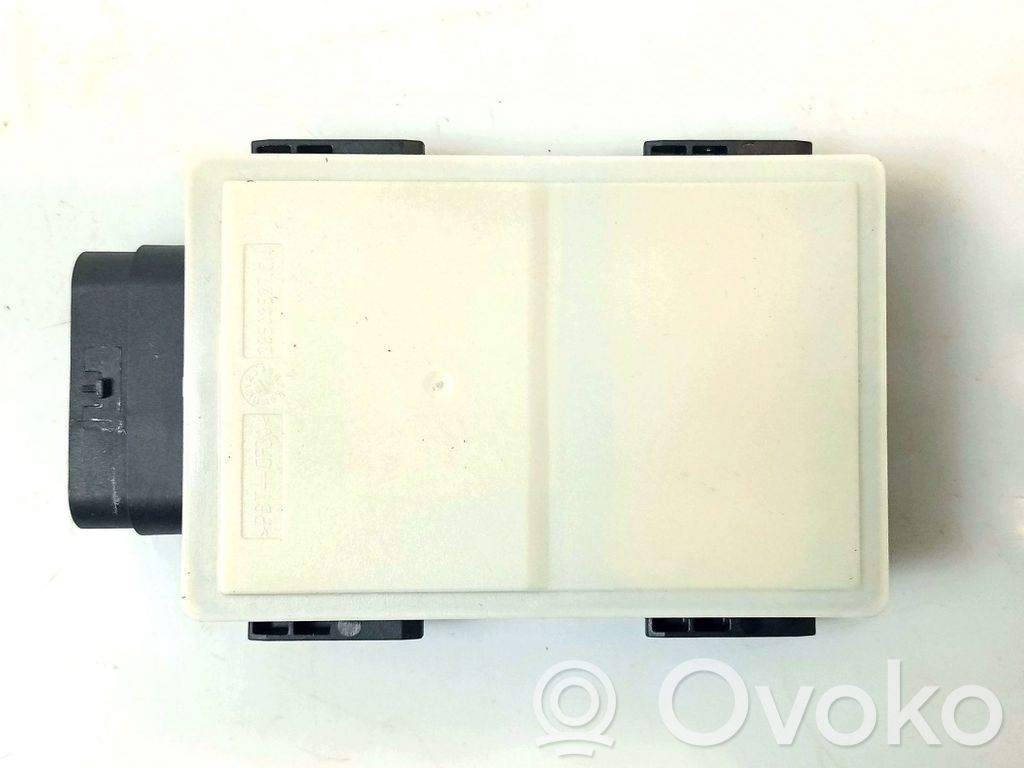 BMW 5 G30 G31 G38 Módulo de control de punto muerto 
