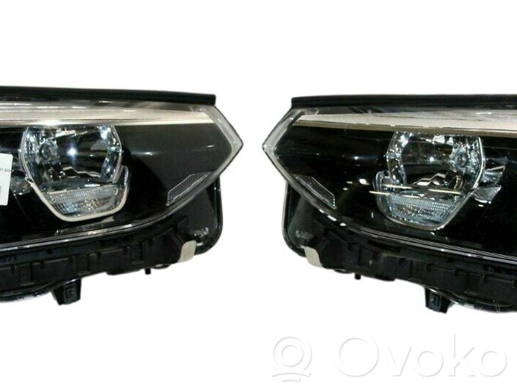 BMW X4 G02 Lampy przednie / Komplet 