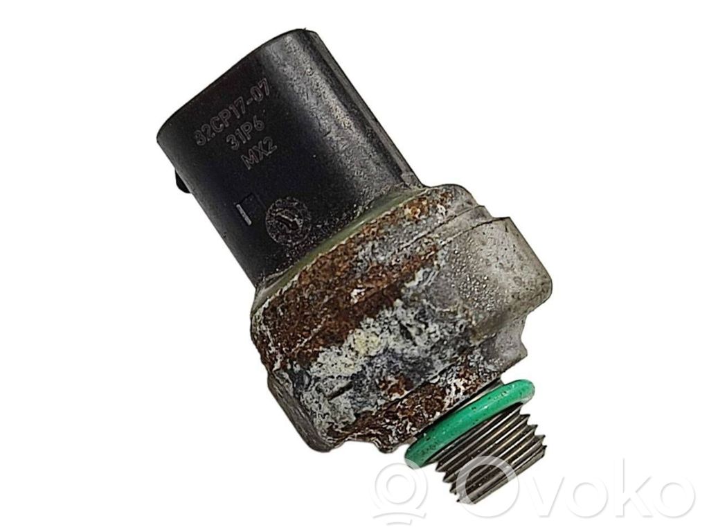 BMW 5 G30 G31 G38 Czujnik ciśnienia klimatyzacji A/C 
