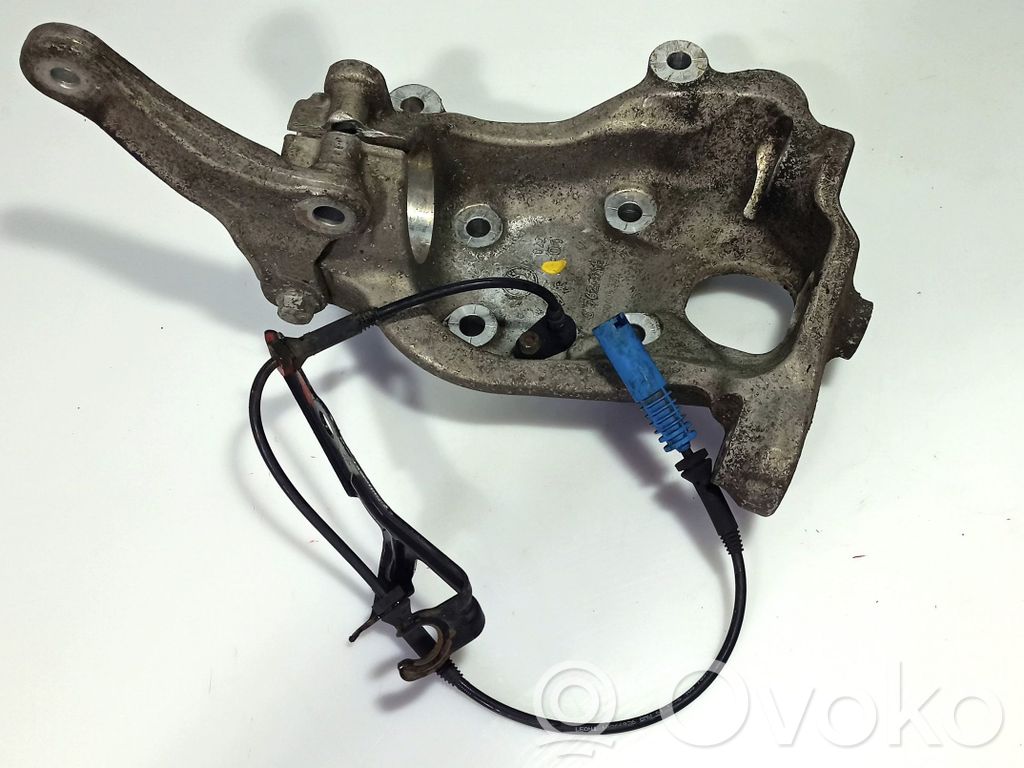 BMW 6 E63 E64 Front wheel hub spindle knuckle 