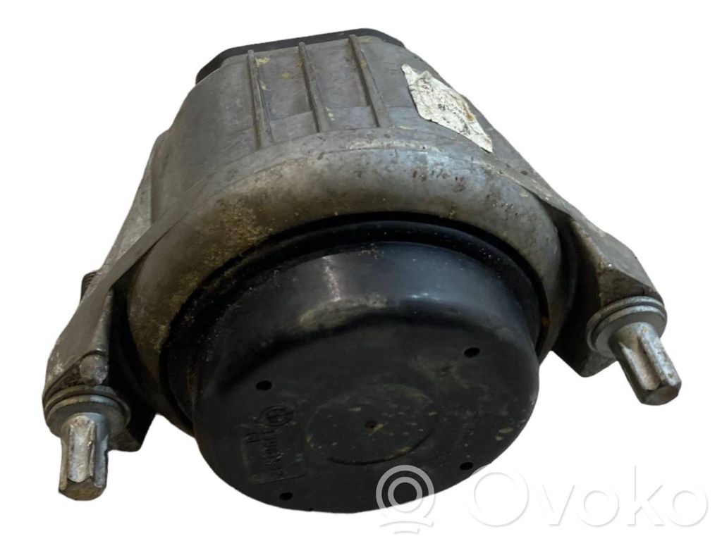 BMW 3 E90 E91 Engine mount bracket 