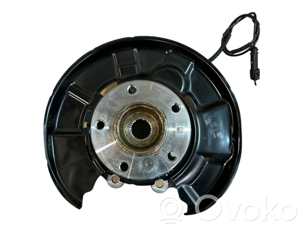 BMW 2 F22 F23 Zwrotnica koła tylnego 