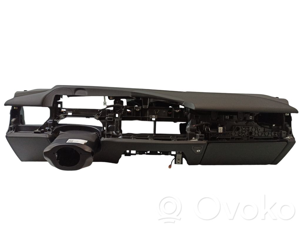 BMW 5 G60 G61 Panelė 