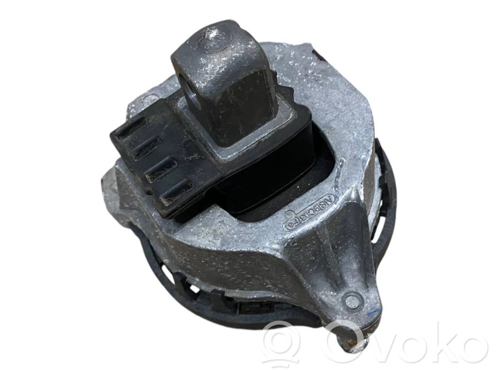 BMW X5 G05 Engine mount bracket 