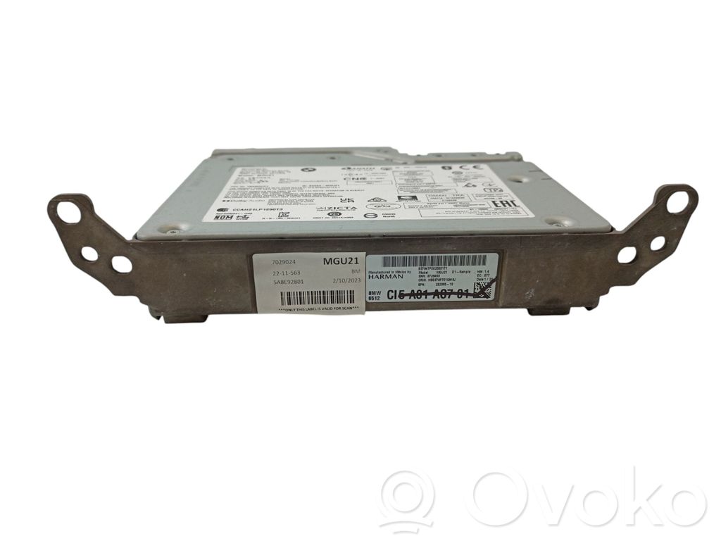 BMW XM Panel radia 